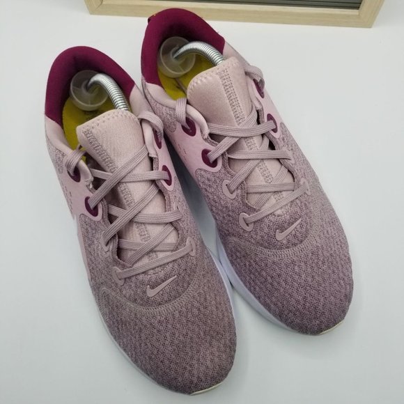 Nike Legend React Running Shoes - Picture 3 of 10